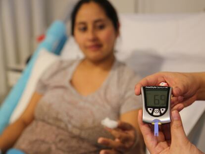 Control de diabetes en mujer embarazada.