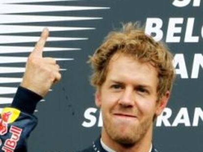 Sebastian Vettel, en el podio del G. P. de Bélgica.