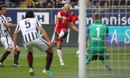 Gol de Arjen Robben al Eintracht.