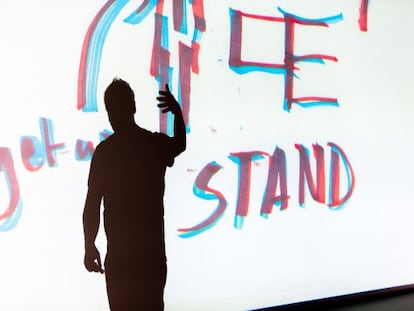 'Float Discuss', obra de Charlie Jeffery, uno de los artistas invitados a 'Stand Up!'