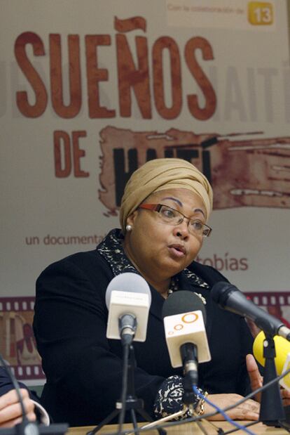 Yolette Azor-Charles, la embajadora de Haití en España, durante la presentación del documental <i>Sueños de Haití.</i>