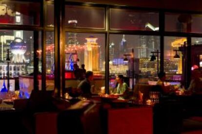 Bar Rouge, en el centro comercial Bund 18, en Shanghái.