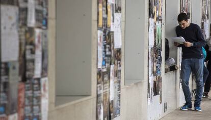 Un  estudiante en la Universitat Pompeu Fabra.