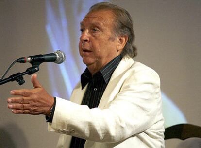 Juan Peña, el Lebrijano, en la presentación del disco 'Cuando Lebrijano canta, se moja el agua', en el Instituto Cervantes de Madrid