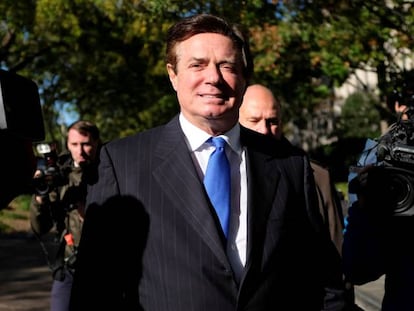 Paul Manafort, ex jefe de campa&ntilde;a de Trump, el lunes tras salir del TribunalFederal de EE UU, en Washington DC.