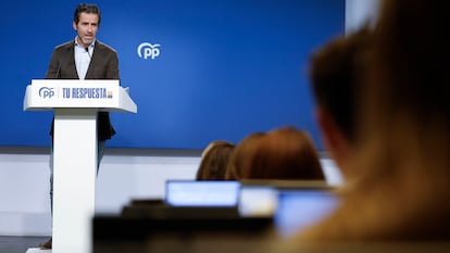 El portavoz del PP, Borja Sémper, durante la rueda de prensa ofrecida este martes en la sede del partido, en Madrid.