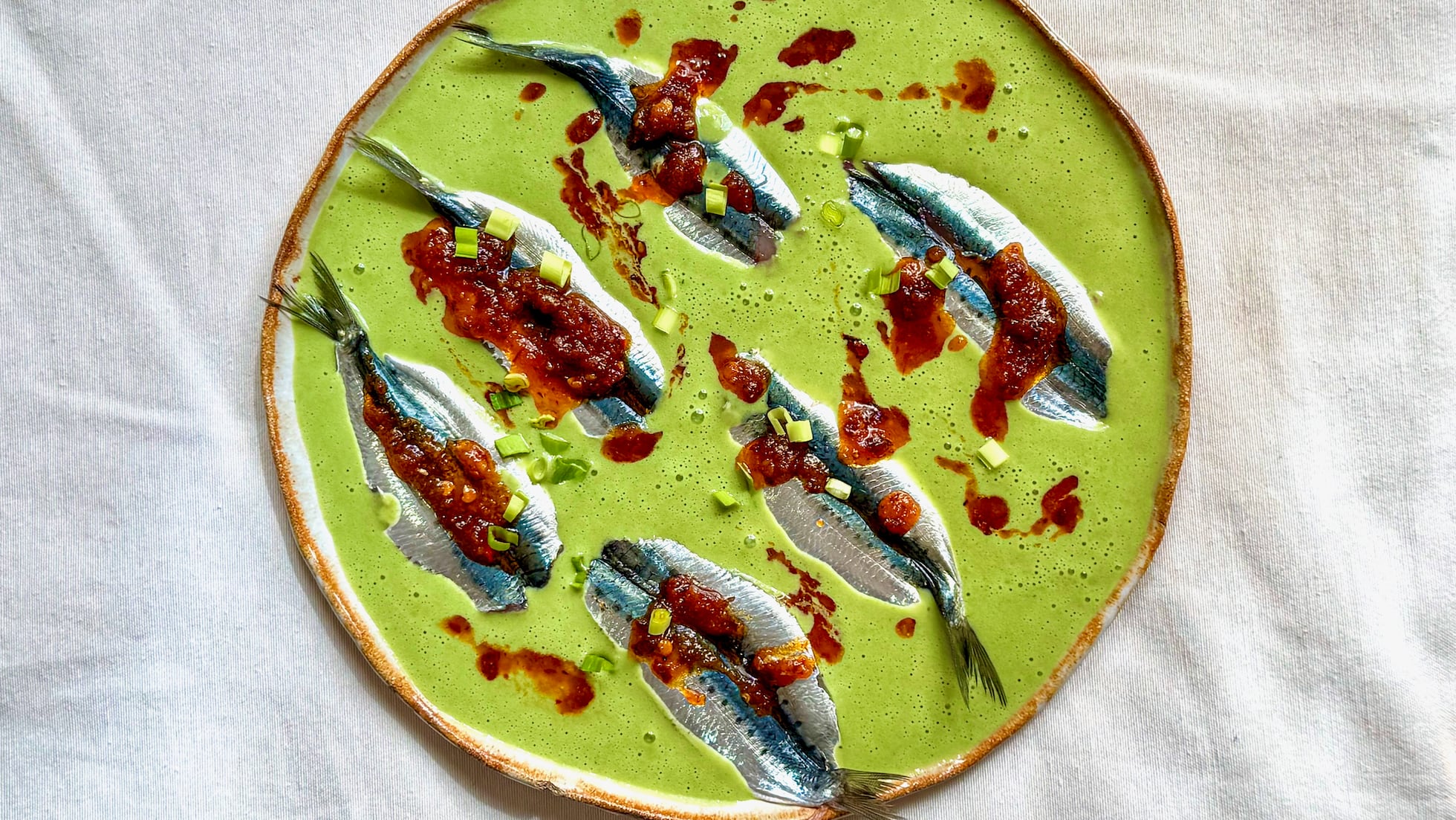 Tiradito de anchoa con salsa macha-image