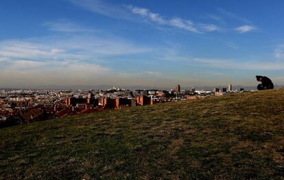 Boina de contaminacion en Madrid desde el Cerro del Tío Pío el pasado miércoles.