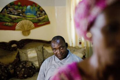 El presidente electo de Gambia, Adama Barrow, en su residencia de Yundum.