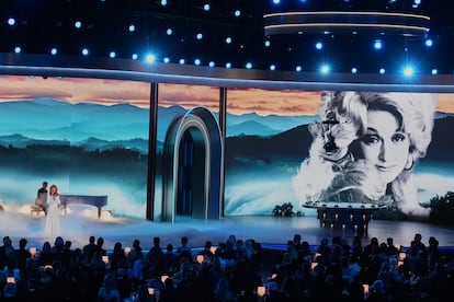 Reba McEntire tributo a Dolly Parton