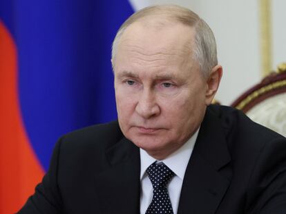Putin, el día 20 en el Kremlin durante una videoconferencia con su Consejo de Seguridad.