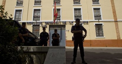 Fachada del Centro de Internamiento de Extranjeros de Málaga.