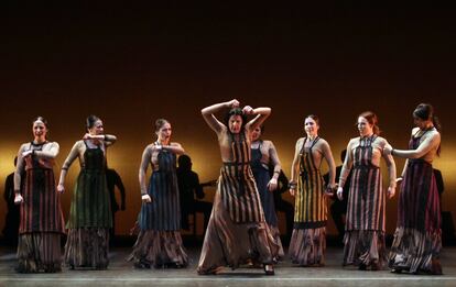 La música flamenca original ha sido creada fundamentalmente por Rubén Levaniegos. En la imagen, Pagés durante una de sus coreografías.