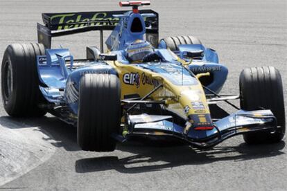 El piloto español de Fórmula Uno, Fernando Alonso, en la tercera sesión de entrenamientos del Gran Premio de Europa.
