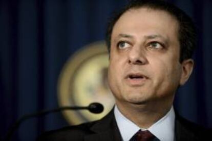 La información no ha sido confirmada ni por SAC ni por la fiscalía federal del distrito sur de Nueva York, dirigida por el fiscal Preet Bharara, quien ha realizado en el pasado varias investigaciones sobre casos de uso de información privilegiada en Wall Street. EFE/Archivo