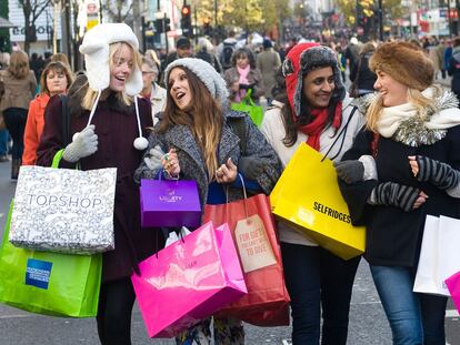 El 40% de los españoles es sobrecomprador, según un estudio de la Universidad del País Vasco y la Pública y Politécnica de Valencia.