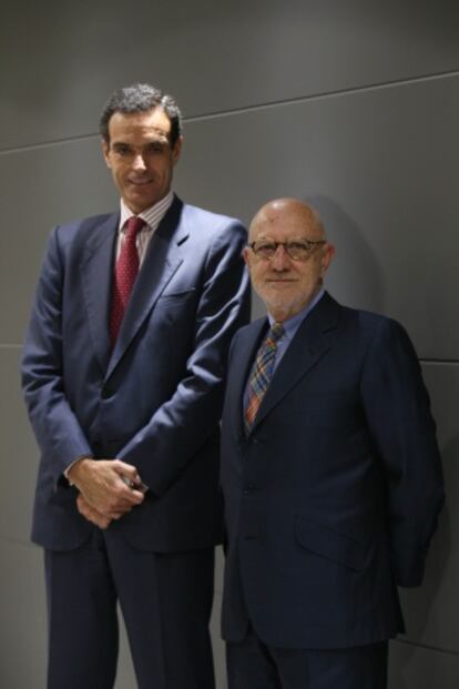 Rafael Barbadillo (izquierda) y Juan Calvo, copresidentes de Confebús.