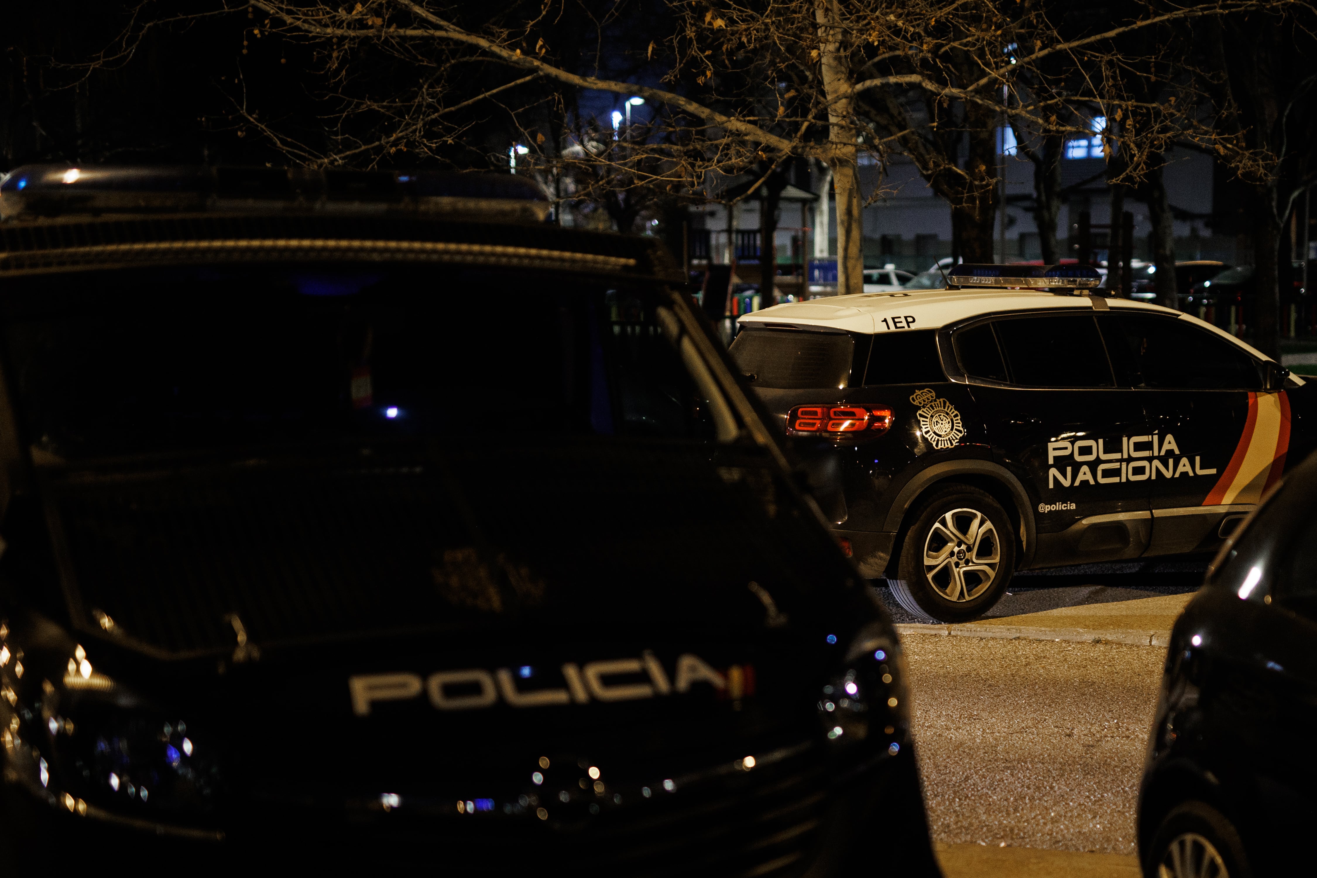 Un herido grave por un disparo en la cabeza en una casa de Villa de Vallecas