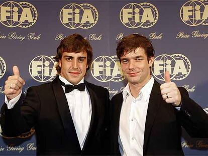 Fernando Alonso junto a Sebastien Loeb