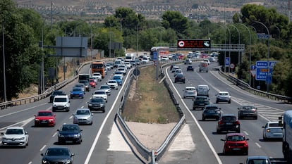 El precio de la gasolina se acerca a su máximo del año en plena operación salida de mediados de agosto