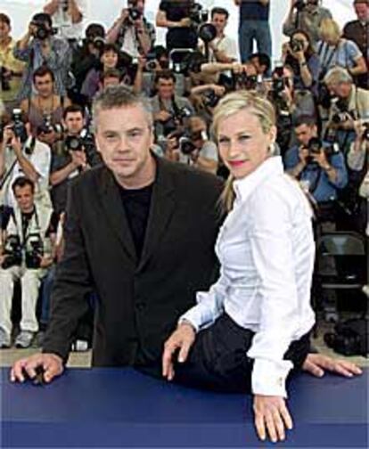 Los actores Tim Robbins y Patricia Arquette presentaron ayer en Cannes el primer largometraje del francés Michel Gondry.