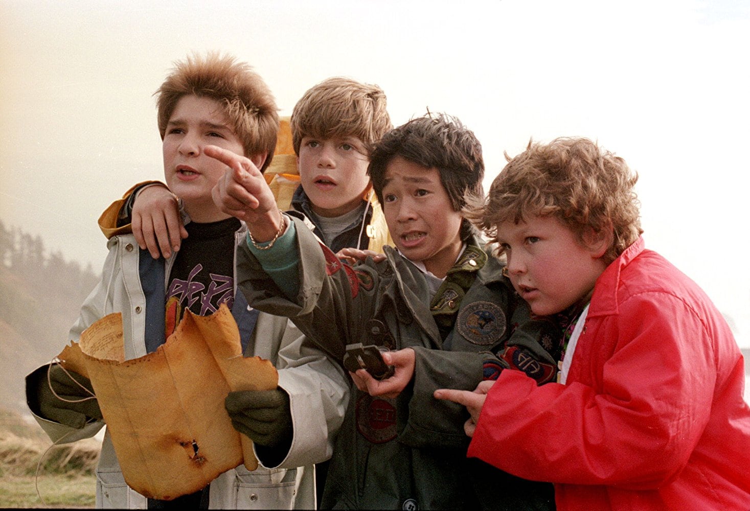 Corey Feldman, Sean Astin, Ke Huy Quan y Jeff Cohen, en 'Los Goonies' (1985).