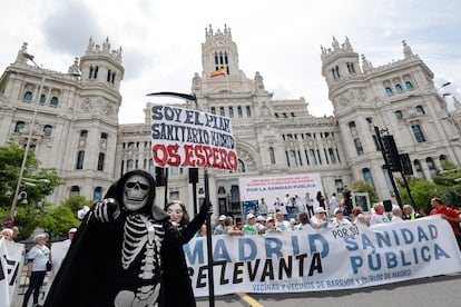 Manifestación en defensa de la sanidad pública, este domingo en Madrid.