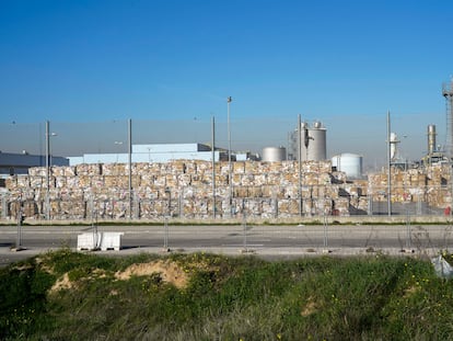 Instalaciones de International Paper y Carpa en Fuenlabrada.