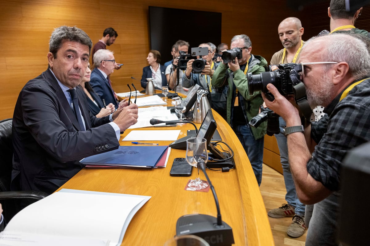 La magistrada presenta una exposición razonada al TSJCV para investigar al expresidente, según ha podido saber EL PAÍS