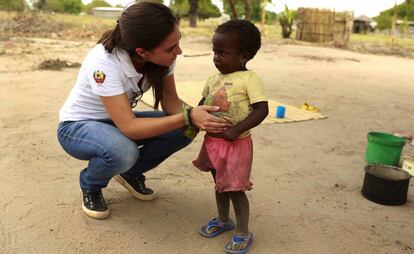 La epidemióloga Beatriz Galatas en Magude, Mozambique.