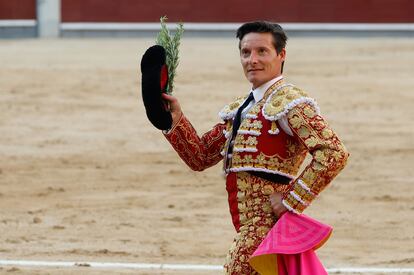 Diego Urdiales, en la vuelta al ruedo en su primer toro.