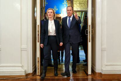 Lavrov y Truss, antes de la rueda de prensa este jueves en Moscú.
