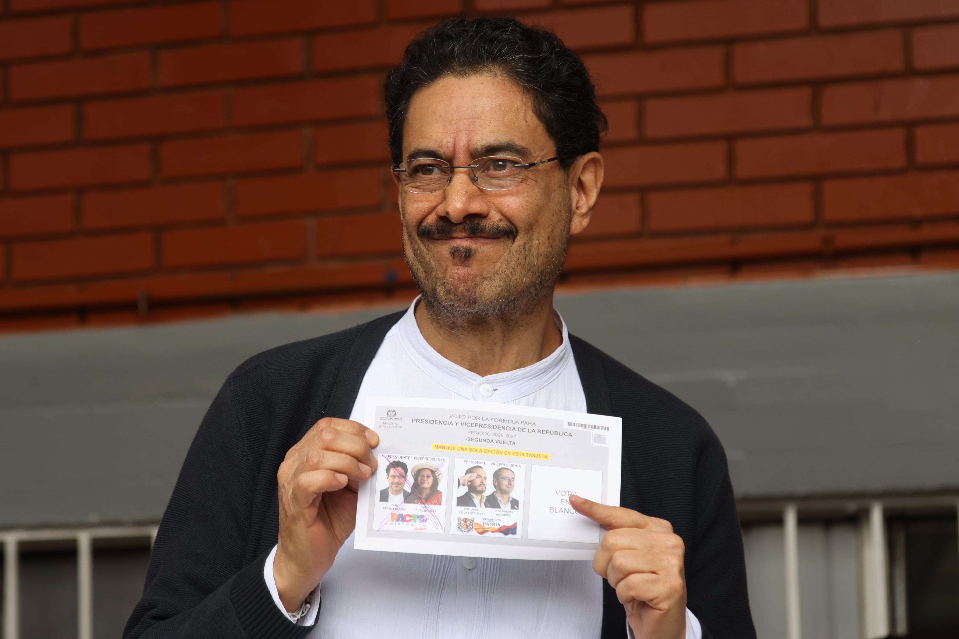 Elecciones Colombia 2026, en vivo | Iván Cepeda, tras votar en Bogotá: “Cuando triunfemos,&hellip;