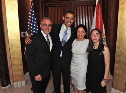El presidente de Estados Unidos, Barack Obama, con los Estefan en Miami.