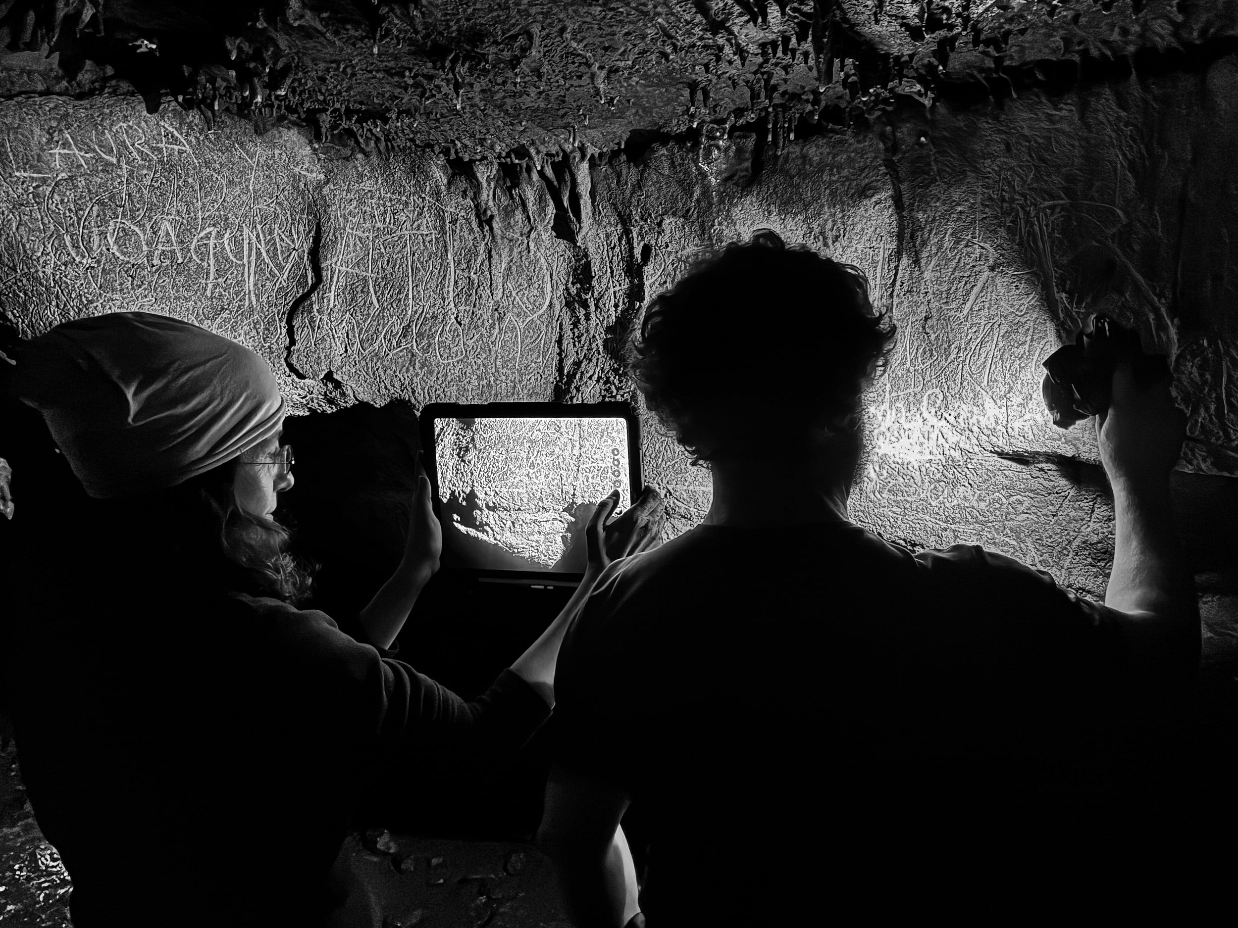 Descubierto un templo romano para mujeres escondido a 200 metros de profundidad en una cueva de Valencia