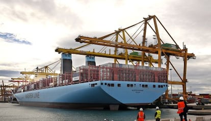 El Morten Maersk en el puerto de Valencia