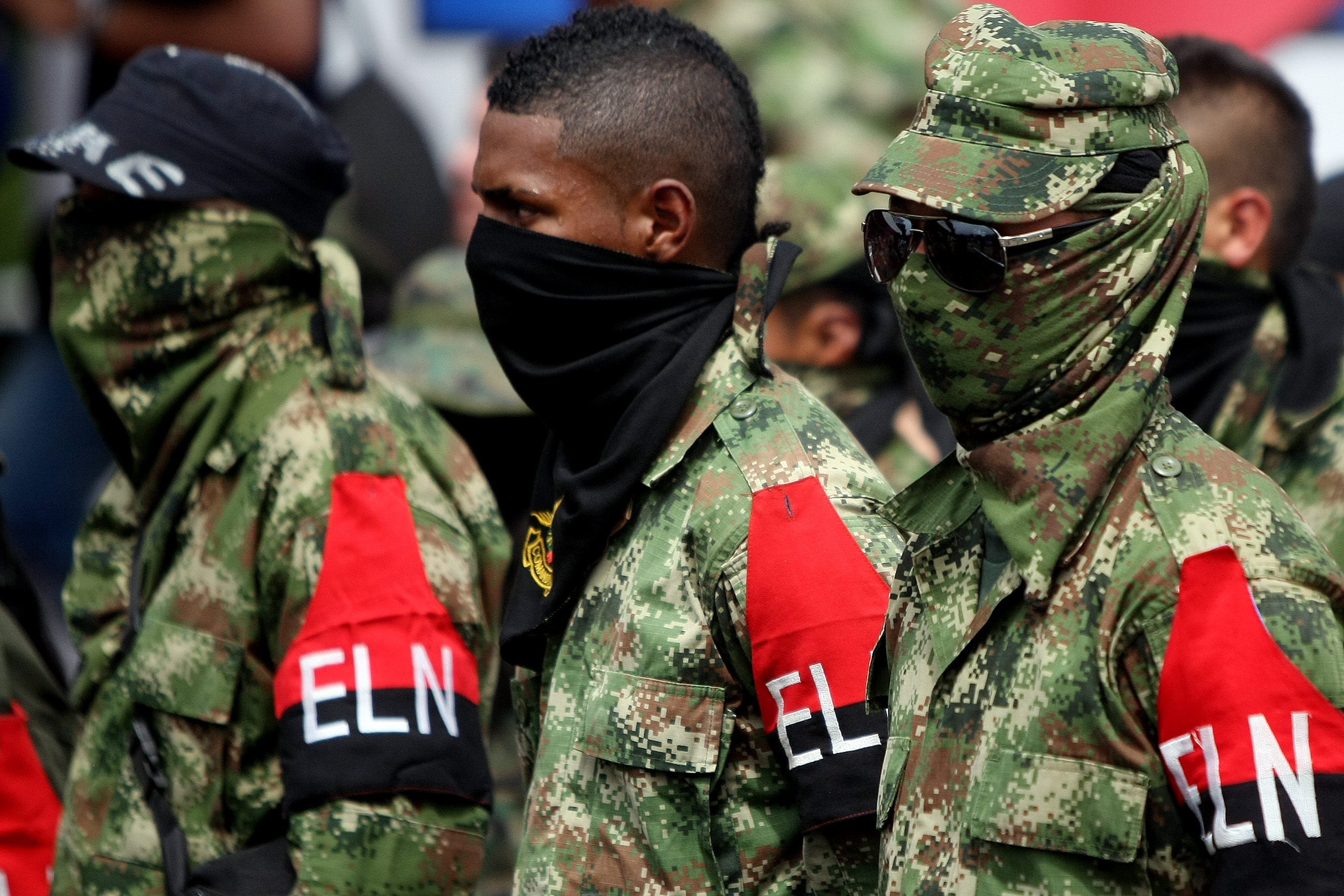 Una masacre, cuatro firmantes de paz asesinados y combates entre el ELN y las disidencias de las FARC: la guerra despierta en el Catatumbo