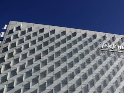 Telefónica recorta un 26% el peso de su deuda en euros y dispara las divisas latinoamericanas