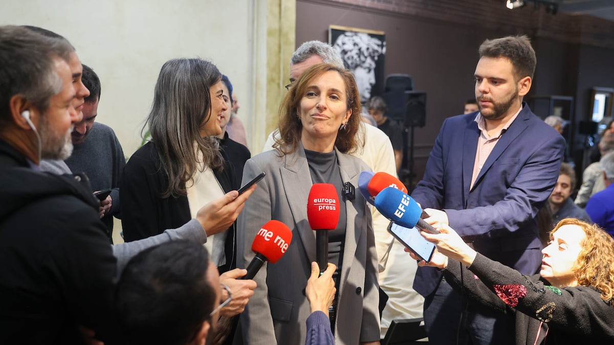 La ministra Mónica García interpondrá un contencioso contra la presidenta de Madrid, a la que acusa de “obstaculizar los derechos de las mujeres”
