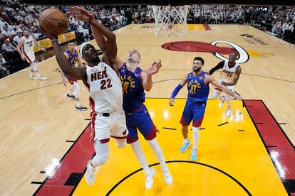 Jimmy Butler (Miami Heat) and Nikola Jokic (Denver Nuggets) in Game 3 of the NBA Finals