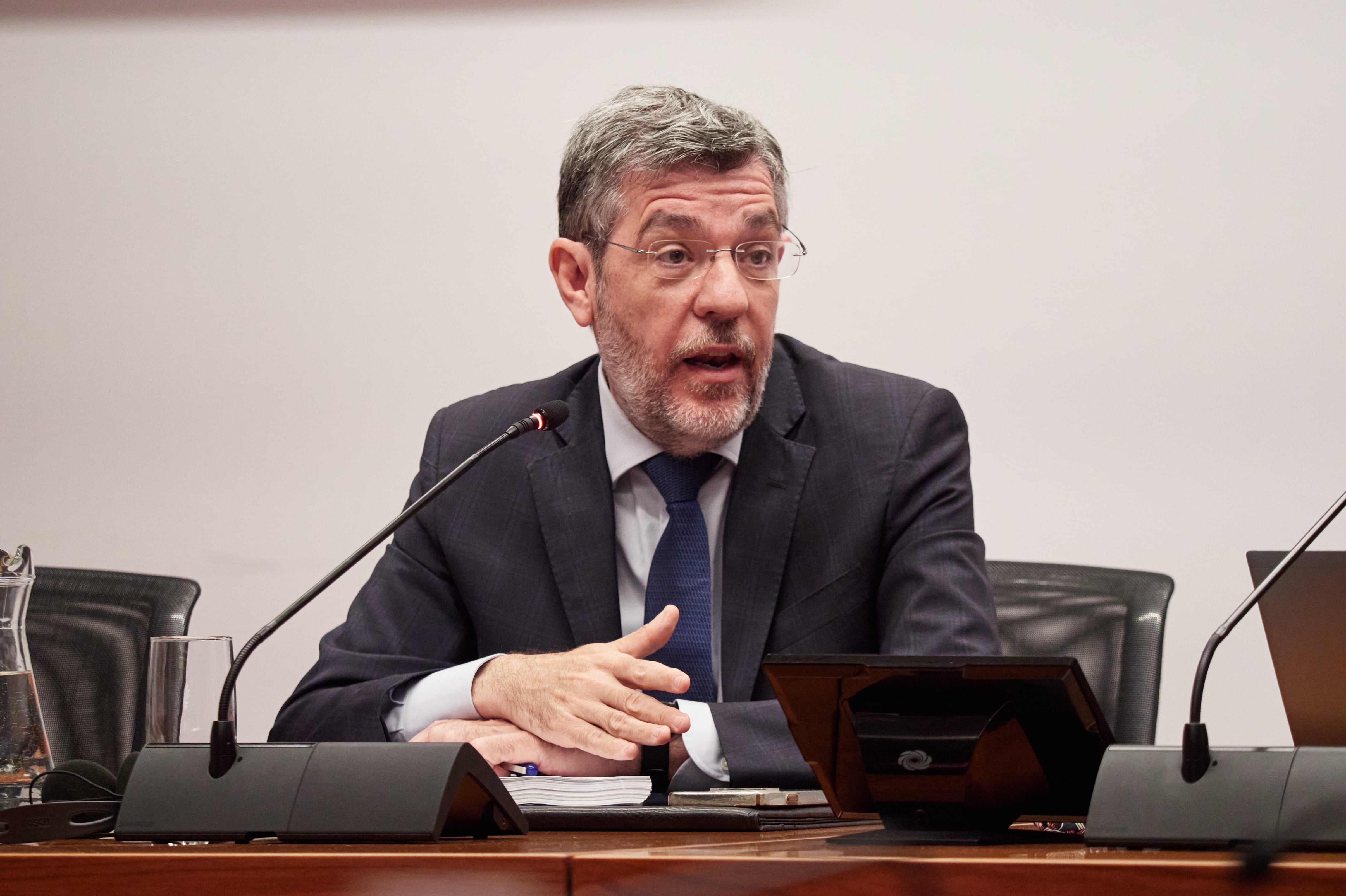 El PP sugiere que el Gobierno proporcionó información privilegiada a los Escribano en Indra