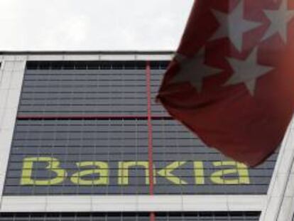 Bankia celebra hoy Junta General de Accionistas en el Palacio de Congresos de Valencia en la que se someterá a votación su plan de saneamiento para afrontar su futuro con garantías. EFE/Archivo