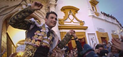 Manzanares sale por la Puerta del Príncipe el 20 de abril.