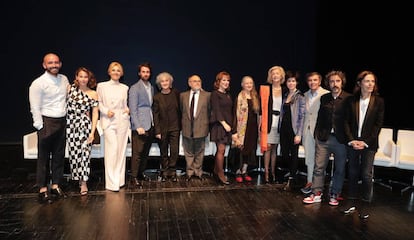 Los galardonados con el Premio Cultura de la Comunidad de Madrid, en el teatro del Canal, de Madrid.