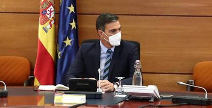 Pedro Sánchez, este viernes, en la reunión del Grupo de Trabajo que supervisa la operación de repatriación de Afganistán. 