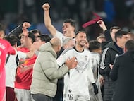 Los jugadores del Albacete celebran su triunfo ante el Madrid en la Copa del Rey.