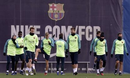 Parte de la plantilla del FC Barcelona se entrena este martes en la Ciduad Deportiva