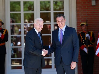 Pedro Sánchez recibe a Joe Biden en La Moncloa, este martes.