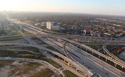 Autopista LBJ, construída y operada por Ferrovial en el entorno de Fort Worth (Texas).