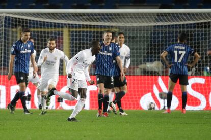 Mendy celebra su gol ante el Atalanta este miércoles en Bérgamo.